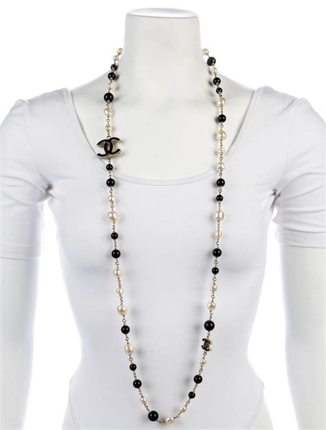 chanel nacklace